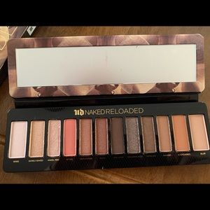 BRAND NEW Naked Reloaded palette